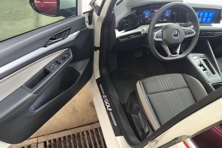 Used Volkswagen Golf 2023 Facelift 280TSI DSG Pro Driver Seat