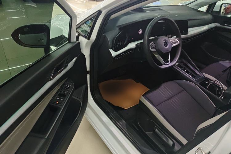 Used Volkswagen Golf 2023 Facelift 280TSI DSG Pro Driver Seat