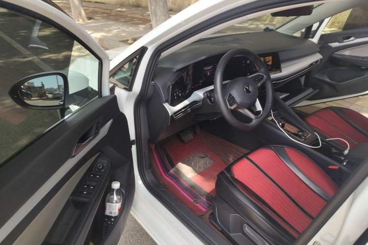 Used Volkswagen Golf 2023 Facelift 280TSI DSG Pro Driver Seat
