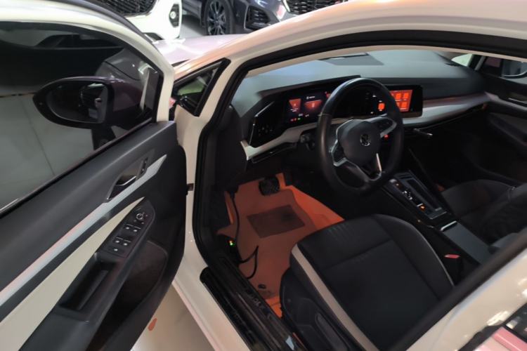 Used Volkswagen Golf 2023 Revised Version 200TSI DSG Pro Driver Seat