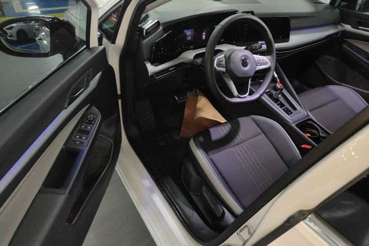 Used Volkswagen Golf 2023 Facelift 280TSI DSG Pro Driver Seat