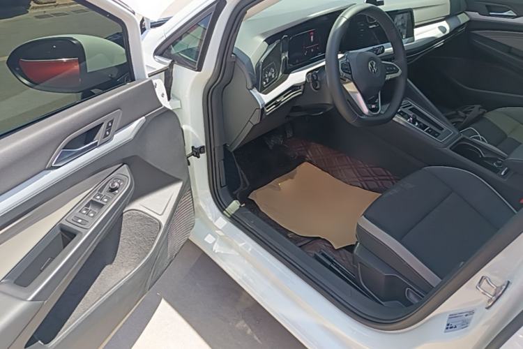 Used Volkswagen Golf 2023 Facelift 280TSI DSG Pro Driver Seat