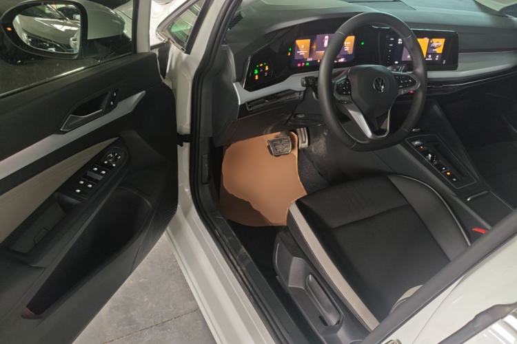 Used Volkswagen Golf 2023 Facelift 280TSI DSG Pro Driver Seat