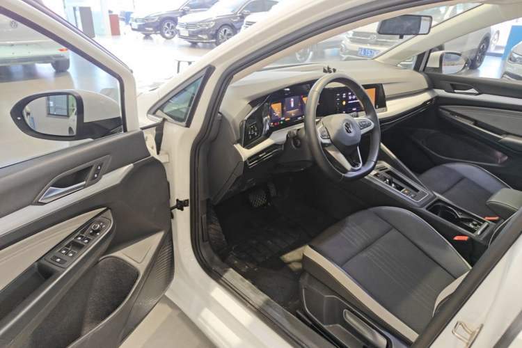 Used Volkswagen Golf 2023 Facelift 280TSI DSG Pro Driver Seat