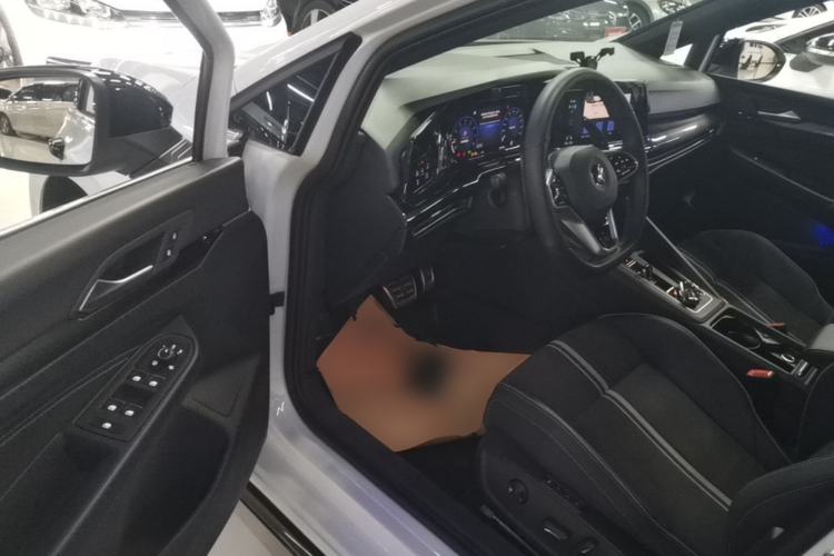 Used Volkswagen Golf 2023 Facelift 280TSI DSG R-Line Lite Driver Seat