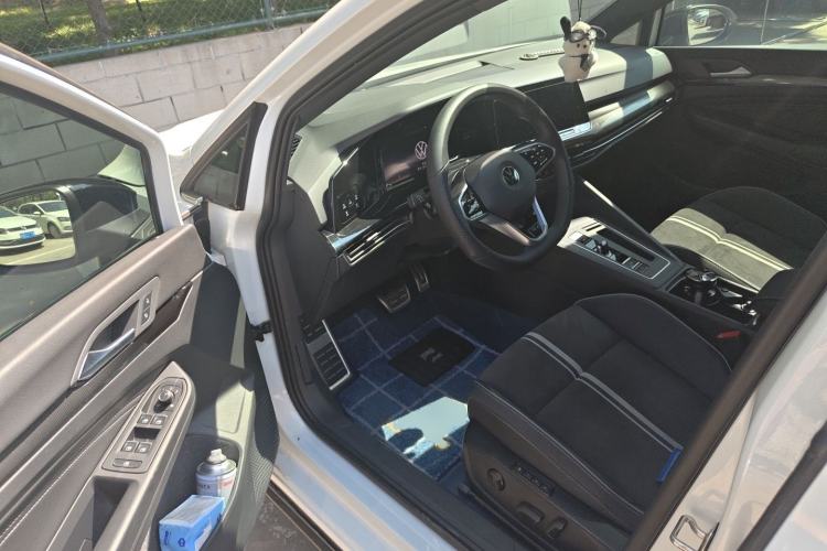 Used Volkswagen Golf 2023 280TSI DSG R-Line Lite Driver Seat