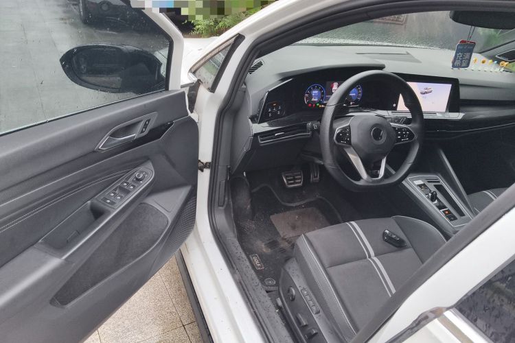 Used Volkswagen Golf 2023 Facelift 280TSI DSG R-Line Lite Driver Seat