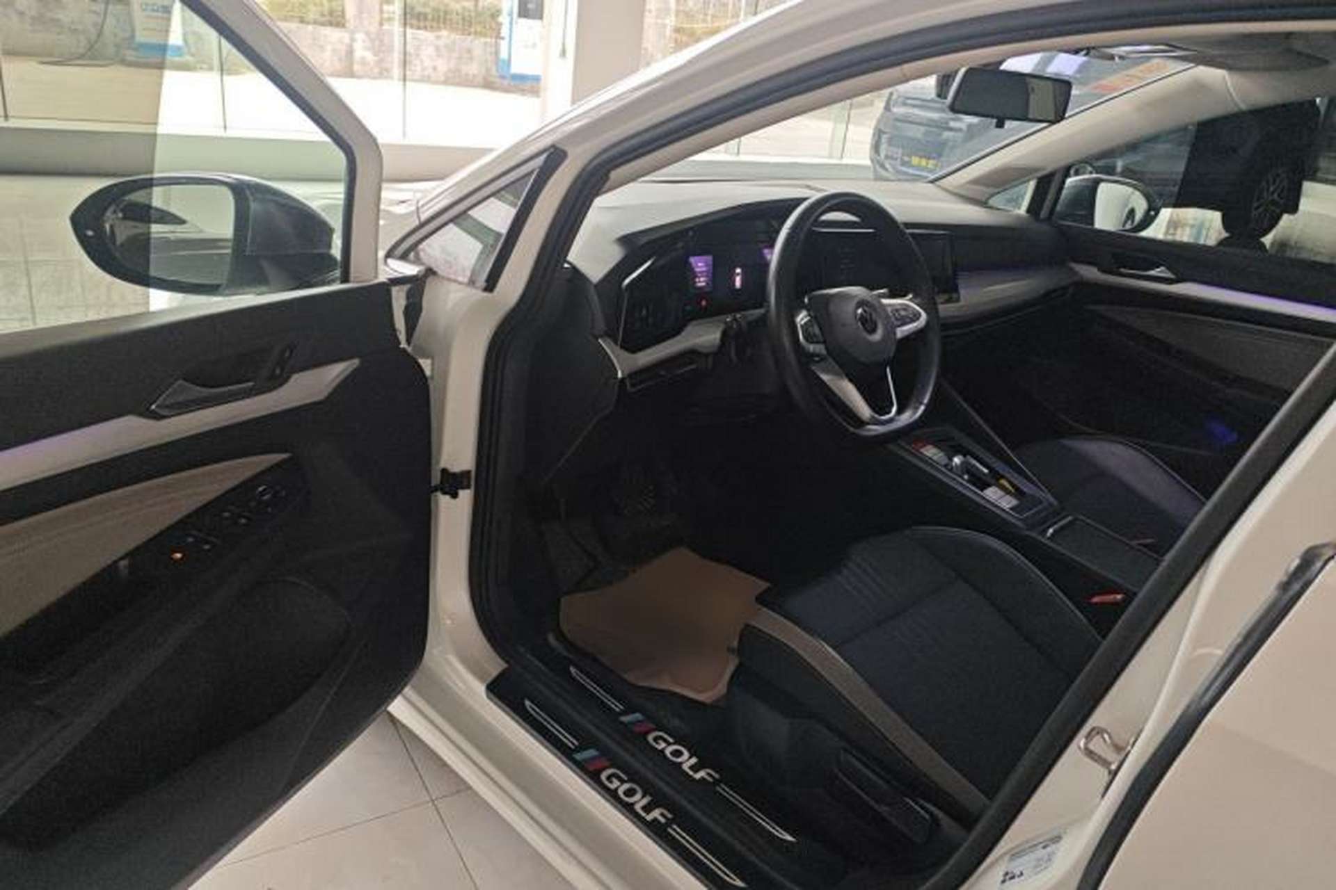 Used Volkswagen Golf 2023 280TSI DSG Pro Driver Seat
