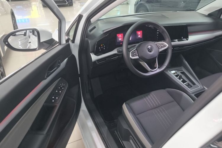Used Volkswagen Golf 2023 Facelift 280TSI DSG Pro Driver Seat