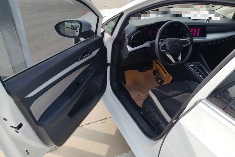 Used Volkswagen Golf 2023 280TSI DSG Pro Driver Seat