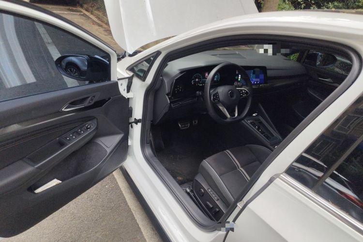 Used Volkswagen Golf 2023 Facelift 280TSI DSG R-Line Lite Driver Seat