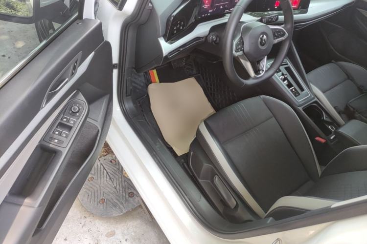 Used Volkswagen Golf 2023 Facelift 280TSI DSG Pro Driver Seat