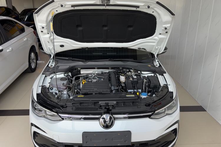 Used Volkswagen Golf 2023 Facelift 280TSI DSG R-Line Lite Engine Bay