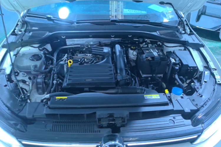 Used Volkswagen Golf 2023 Facelift 280TSI DSG Pro Engine Bay