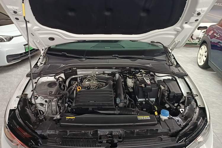 Used Volkswagen Golf 2023 Facelift 280TSI DSG Pro Engine Bay