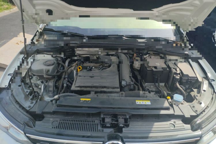 Used Volkswagen Golf 2023 Facelift 280TSI DSG R-Line Lite Engine Bay