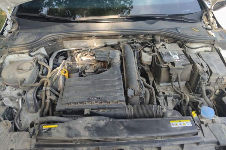 Used Volkswagen Golf 2023 280TSI DSG R-Line Lite Engine Bay