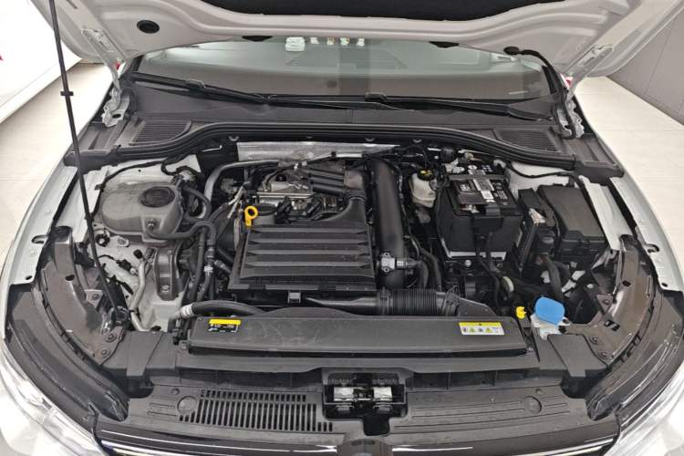 Used Volkswagen Golf 2023 Facelift 280TSI DSG Pro Engine Bay