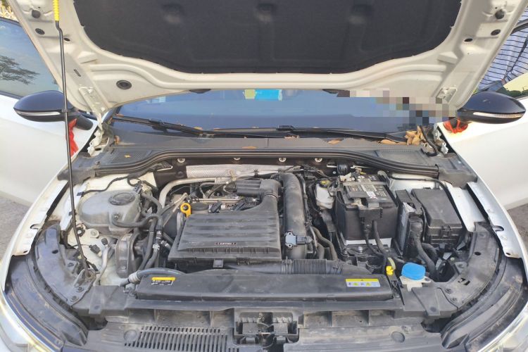 Used Volkswagen Golf 2023 280TSI DSG R-Line Lite Engine Bay