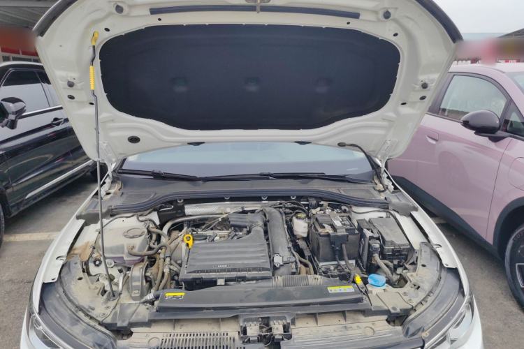 Used Volkswagen Golf 2023 280TSI DSG Pro Engine Bay