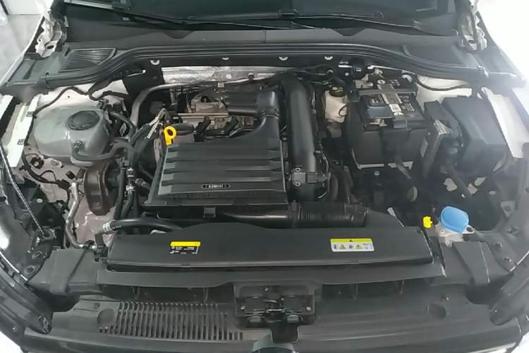 Used Volkswagen Golf 2023 Facelift 280TSI DSG Pro Engine Bay