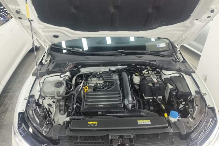Used Volkswagen Golf 2023 Facelift 280TSI DSG Pro Engine Bay