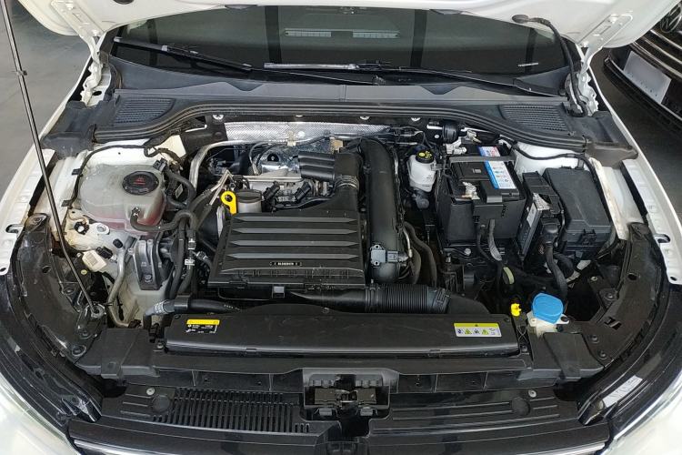 Used Volkswagen Golf 2023 200TSI DSG Engine Bay