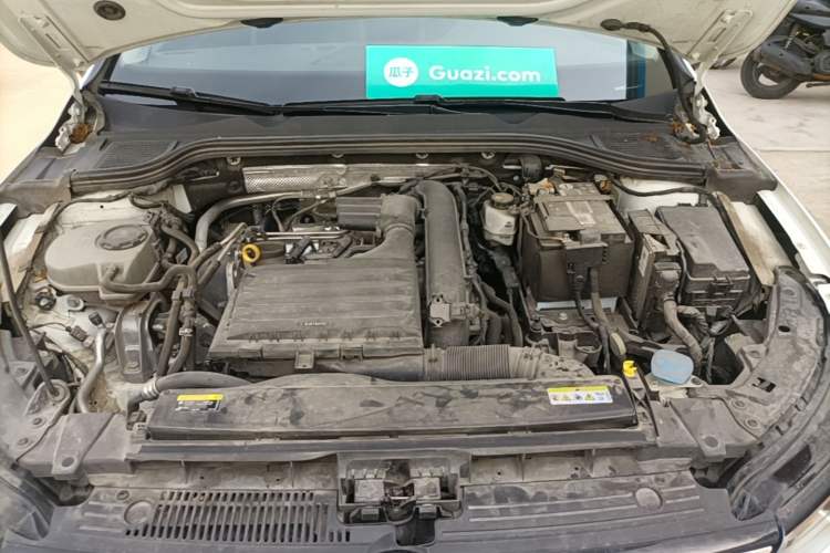 Used Volkswagen Golf 2023 280TSI DSG Pro Engine Bay