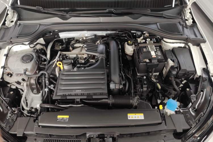 Used Volkswagen Golf 2023 Facelift 280TSI DSG Pro Engine Bay