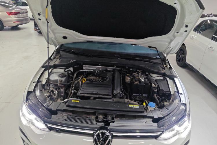 Used Volkswagen Golf 2023 Facelift 280TSI DSG R-Line Lite Engine Bay