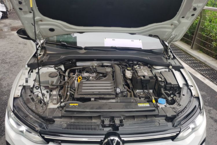 Used Volkswagen Golf 2023 Facelift 280TSI DSG R-Line Lite Engine Bay