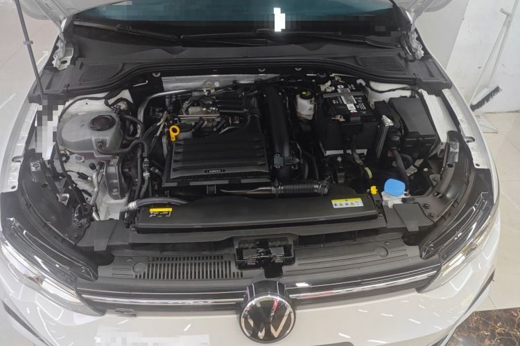 Used Volkswagen Golf 2023 Facelift 280TSI DSG R-Line Lite Engine Bay