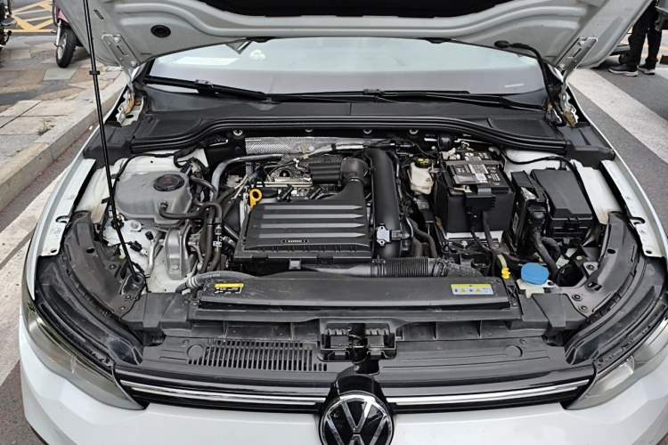 Used Volkswagen Golf 2023 Facelift 280TSI DSG Pro Engine Bay