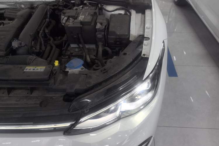Used Volkswagen Golf 2023 Facelift 280TSI DSG Pro Engine Bay Left