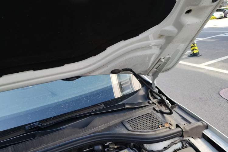 Used Volkswagen Golf 2023 280TSI DSG Pro Engine Bay Left