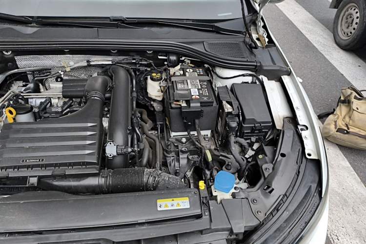 Used Volkswagen Golf 2023 Facelift 280TSI DSG Pro Engine Bay Left