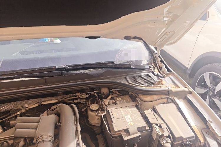 Used Volkswagen Golf 2023 280TSI DSG Pro Engine Bay Left