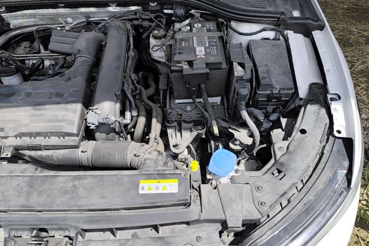 Used Volkswagen Golf 2023 Facelift 280TSI DSG Pro Engine Bay Left