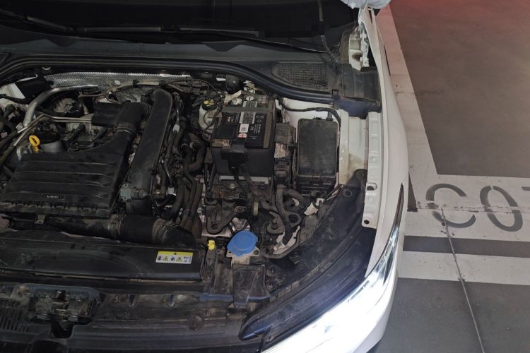 Used Volkswagen Golf 2023 Facelift 280TSI DSG R-Line Lite Engine Bay Left
