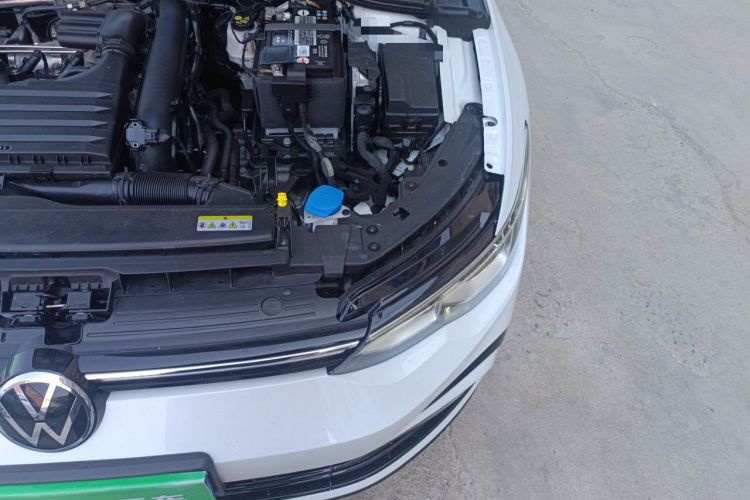 Used Volkswagen Golf 2023 280TSI DSG R-Line Lite Engine Bay Left