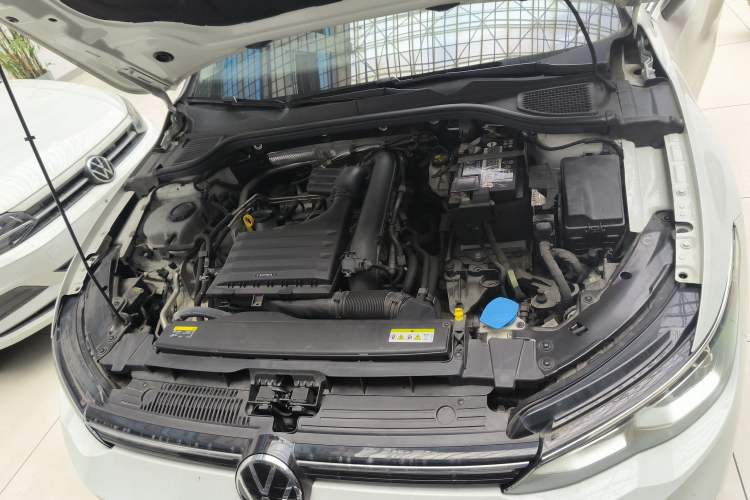 Used Volkswagen Golf 2023 280TSI DSG Pro Engine Bay