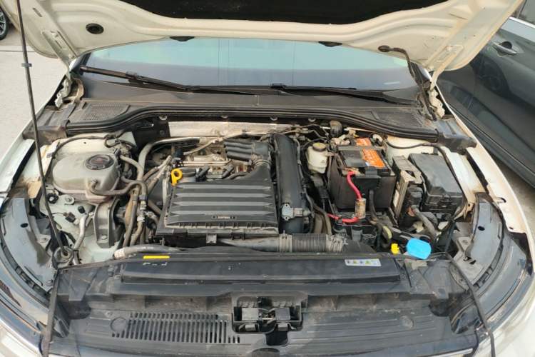 Used Volkswagen Golf 2023 280TSI DSG Pro Engine Bay