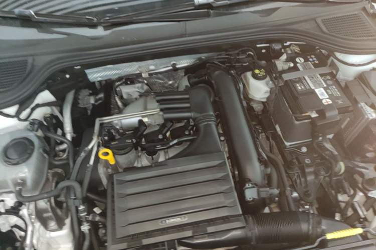 Used Volkswagen Golf 2023 Facelift 280TSI DSG Pro Engine Bay