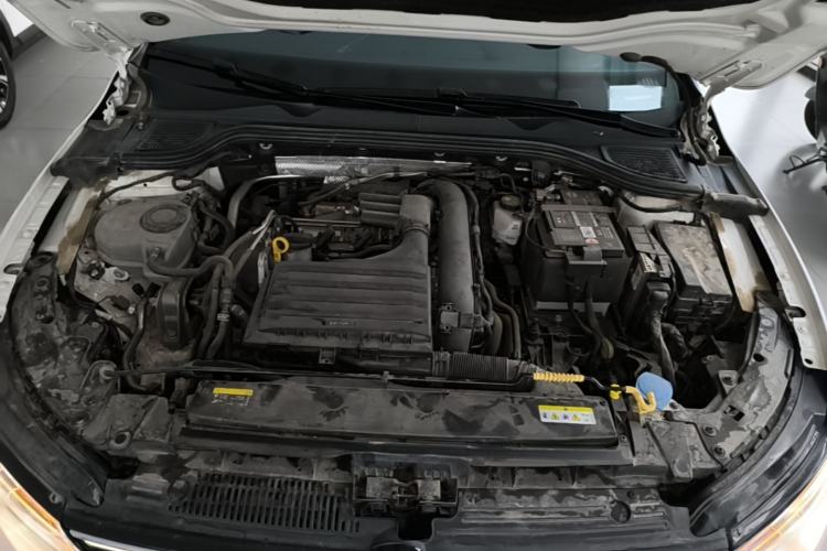 Used Volkswagen Golf 2023 280TSI DSG R-Line Lite Engine Bay