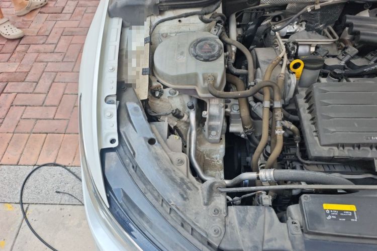 Used Volkswagen Golf 2023 280TSI DSG R-Line Lite Engine Bay Right