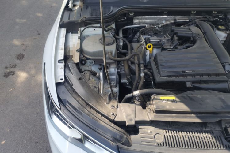 Used Volkswagen Golf 2023 280TSI DSG Pro Engine Bay Right