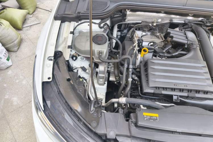 Used Volkswagen Golf 2023 Facelift 280TSI DSG Pro Engine Bay Right