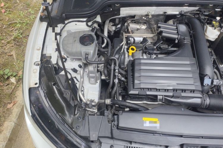 Used Volkswagen Golf 2023 Facelift 280TSI DSG R-Line Lite Engine Bay Right