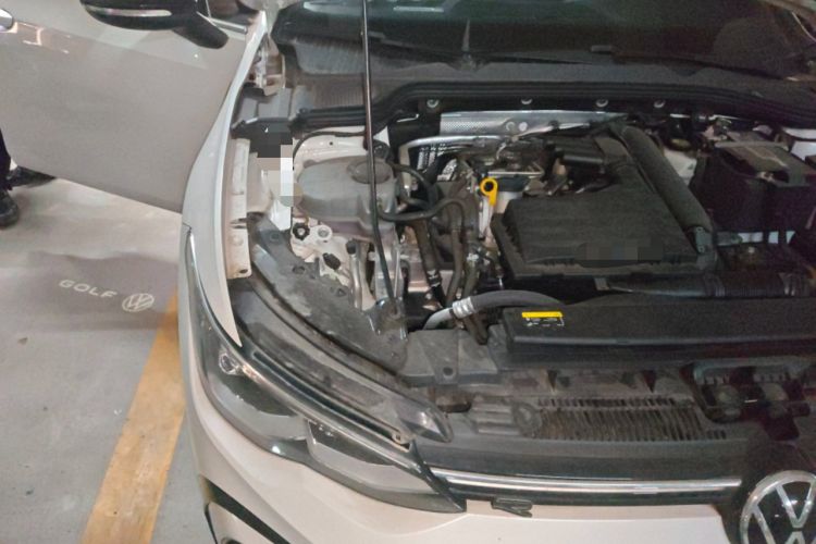 Used Volkswagen Golf 2023 280TSI DSG R-Line Lite Engine Bay Right