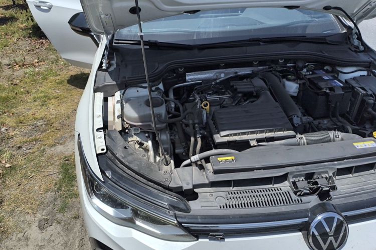 Used Volkswagen Golf 2023 Facelift 280TSI DSG R-Line Lite Engine Bay Right